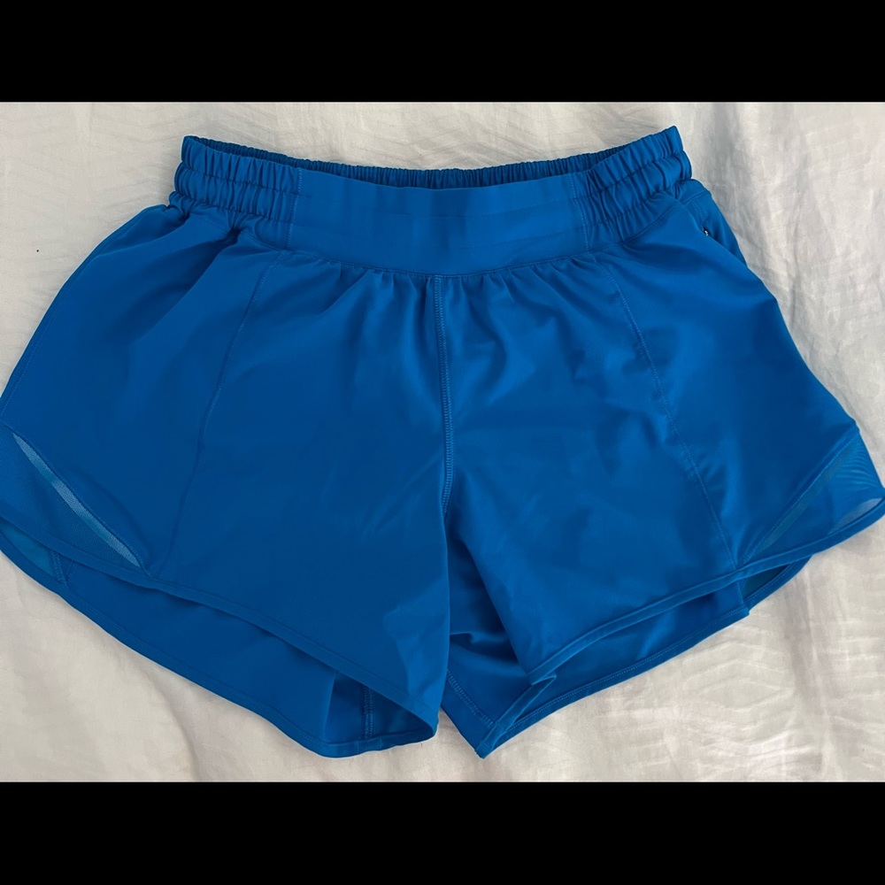 Lululemon hottie hot 4” shorts size 8- poolside color